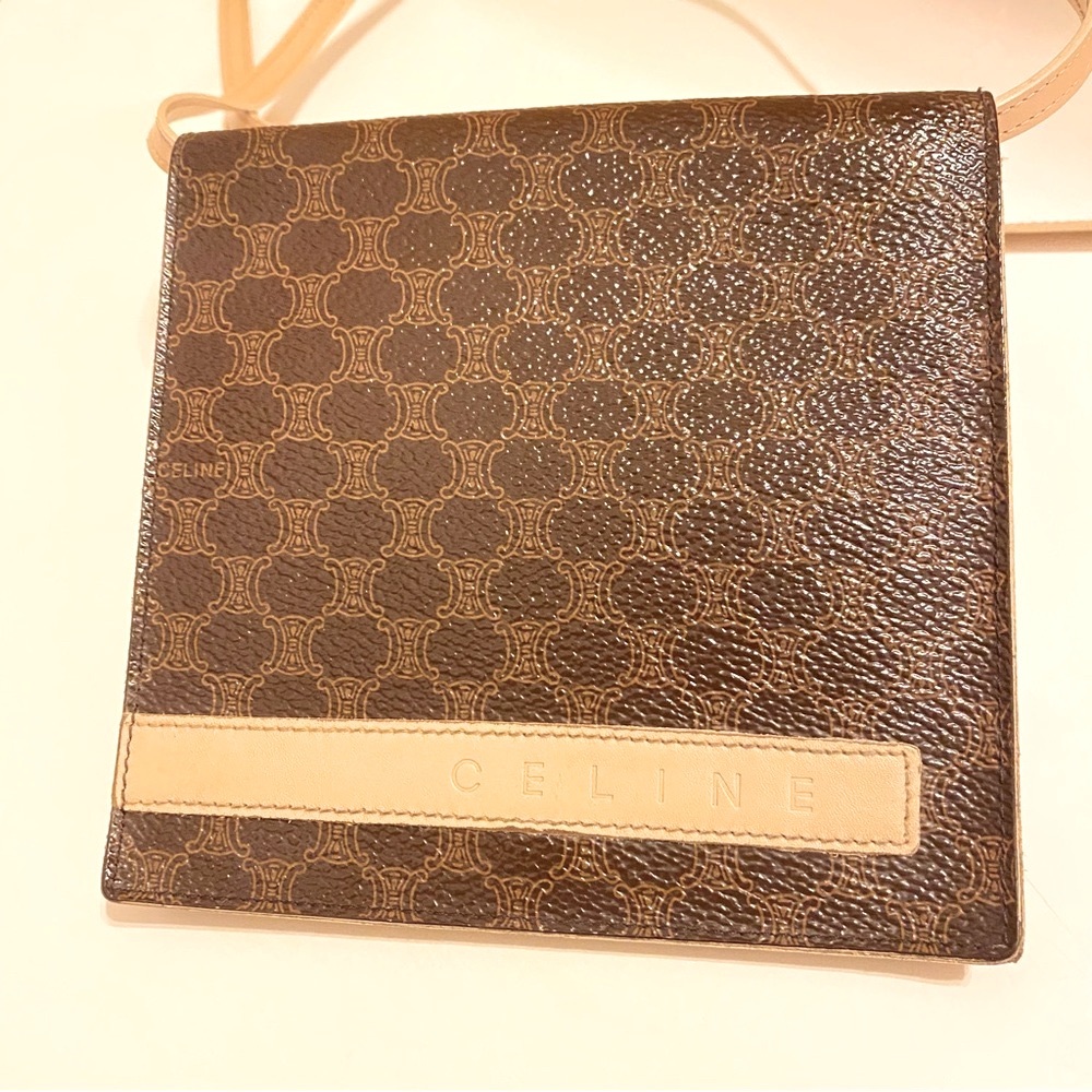 CELINE CROSSBODY WALLET ❤️